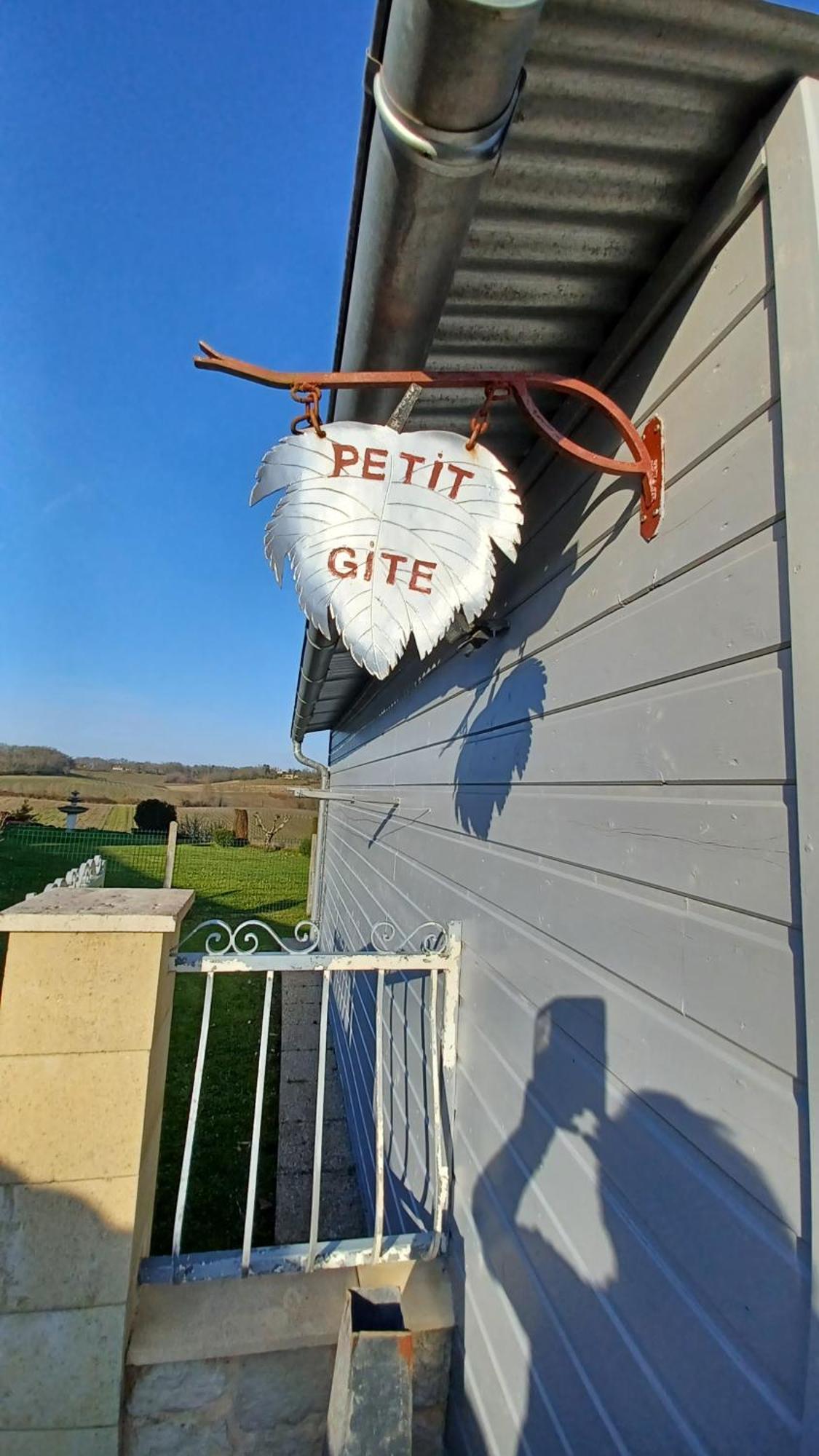 Les Deux Meules Holiday home Sainte-Colombe (Gironde)